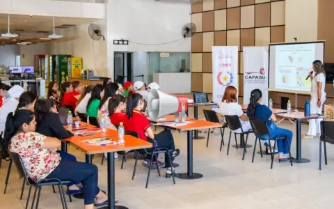 Capasu realiza charla para empoderar a las mujeres a trav�s de una alimentaci�n equilibrada