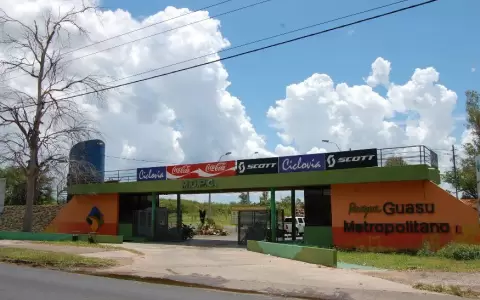 Reportan inconciencia vial en zona del Parque �u Guasu y reclaman presencia de la Caminera