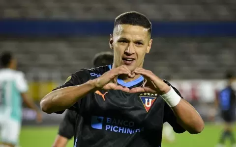 Doblete de Alex Arce para la victoria de Liga de Quito