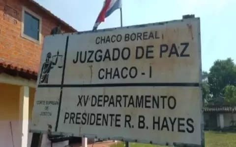 Denuncian estafa masiva de playa de auto en complicidad con Juzgado de Paz