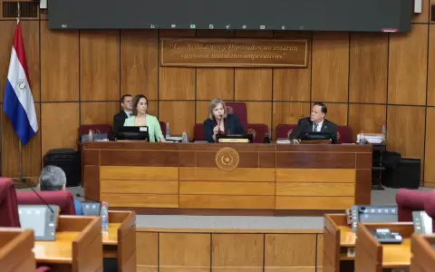 Comisi�n del Senado rechaza en mayor�a pedido de desafuero de Abdo Ben�tez
