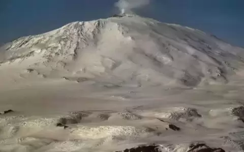 El misterio del volc�n que lanza oro en polvo: d�nde est� y por qu� ocurre ese fen�meno