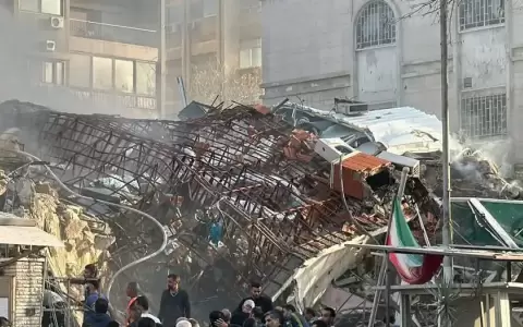 Bombardeo contra embajada iran� en Siria deja ocho muertos