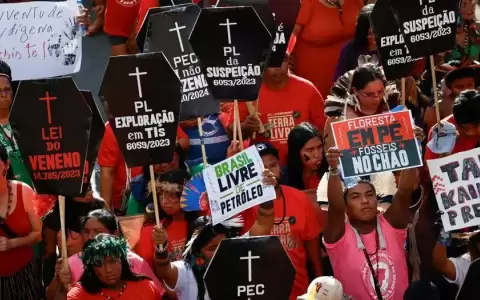 Ind�genas exigen a Lula celeridad en demarcaci�n de tierras