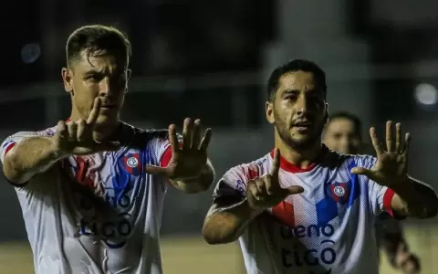 Cerro Porte�o hila su segunda victoria con Manolo Jim�nez