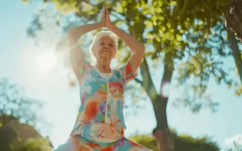 Vida saludable para llegar a una vejez feliz.