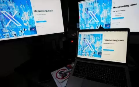 Elon Musk restableci� gratuitamente la insignia azul de verificaci�n en X con una sola condici�n