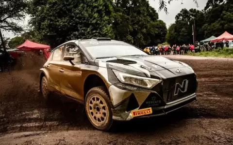 Fabrizio Zald�var gana el Rally Jes�s Mar�a