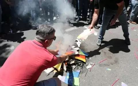 "Otra ley rusa": Georgia planea prohibir "propaganda" LGBTI