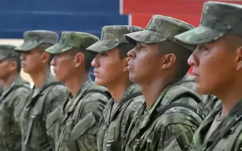 Ecuador: matan a director de c�rcel en medio de referendo