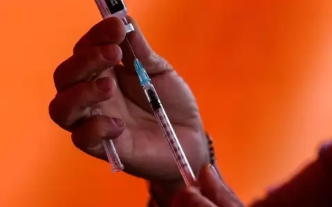La vacunaci�n, herramienta eficaz para reducir el riesgo de Covid prolongado en ni�os y adultos