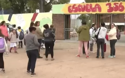 Una maestra fue denunciada en Uruguay por sumergirle la cabeza a un ni�o en una pileta