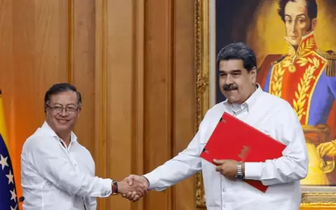 Petro y Maduro se re�nen tras el roce por la inhabilitaci�n de Mar�a Corina Machado