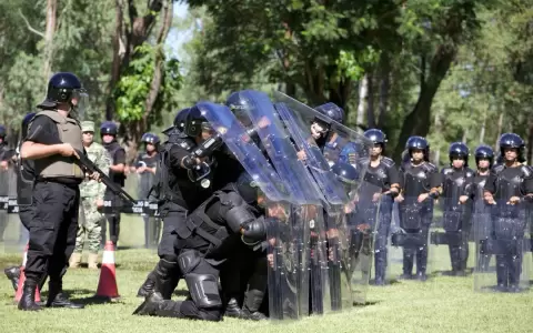 Seguridad en c�rceles: egresan 150 nuevos agentes penitenciarios