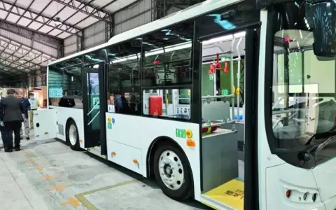 Con inversi�n de USD 30 millones, buses el�ctricos generar�n 2.500 empleos directos