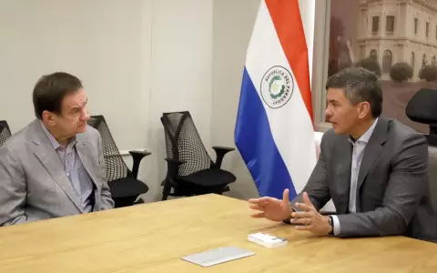 Patria Querida pide a Penner ceder su banca por �tica