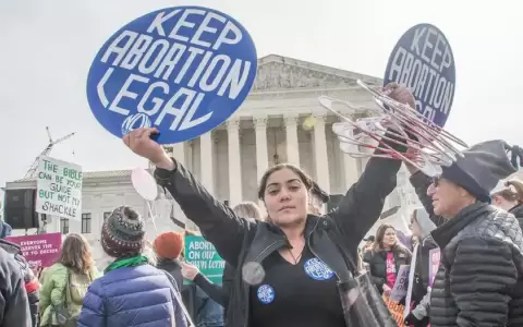 "Trump pone en riesgo a mujeres con su postura sobre aborto"