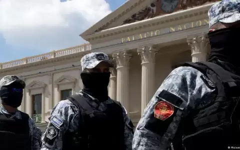 SIP: prensa de El Salvador percibe "incertidumbre y temor"