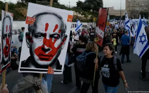 Miles protestan contra Netanyahu, piden adelantar elecciones