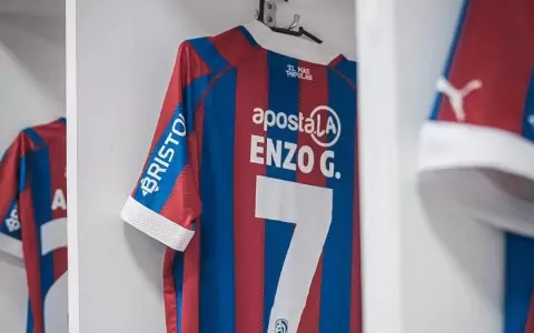 V�ctor Bernay sale en defensa de Enzo Gim�nez