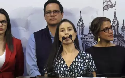 Odontolog�a UNA: estudiantes aclaran que vocera que intervino en Mburuvicha R�ga no los representa