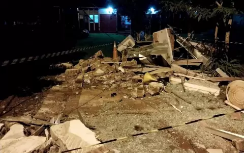Atraco de pel�cula en Yatytay: delincuentes tomaron una comisar�a y robaron un cajero autom�tico