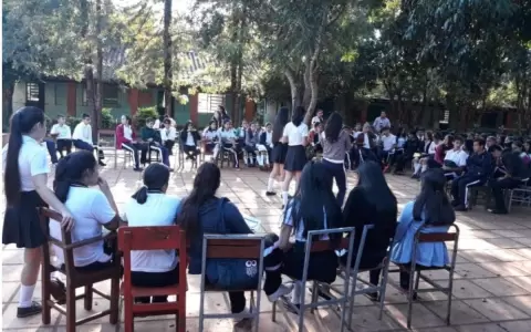 Ley "Hambre Cero": estudiantes toman colegio en Yatytay buscando derogar la normativa
