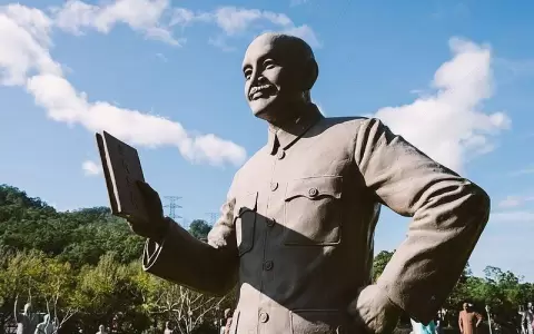 Taiw�n se compromete a retirar cerca de 800 estatuas del dictador Chiang Kai-shek