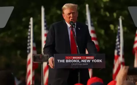 Trump reaparece en el Bronx y arremete contra los migrantes