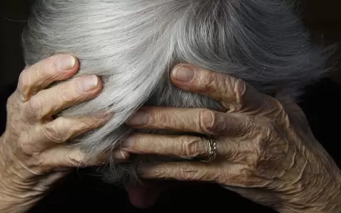 Dos hermanos fueron procesados por violencia f�sica y psicol�gica contra sus padres ancianos