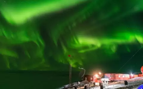 Impactantes im�genes de auroras boreales tras la mayor actividad solar en 11 a�os