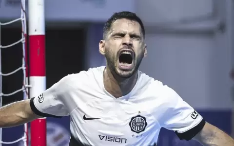 Olimpia golea a Cerro Porte�o en el Supercl�sico de futsal