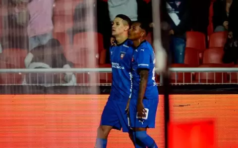 Alex Arce exhibe su calidad goleadora en victoria de LDU