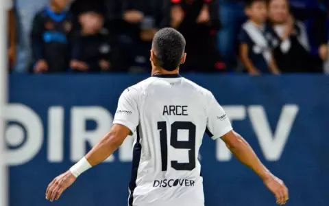 Alex Arce vuelve a anotar: �cu�ntos goles lleva en LDU?