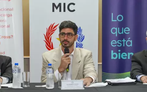 Unas 560 empresas exploran oportunidades de inversi�n en Paraguay