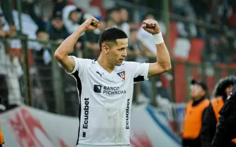 Tremendo: Alex Arce acumula 44 goles en 58 partidos