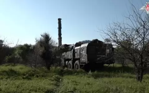 Rusia comenz� ejercicios militares con armas nucleares t�cticas cerca de la frontera con Ucrania