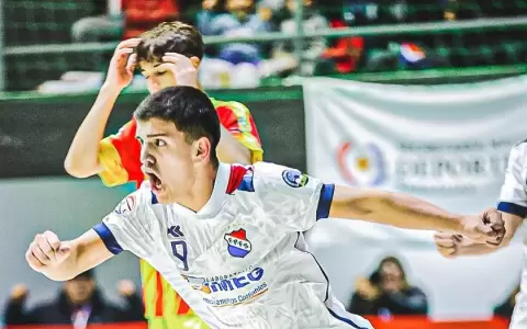 Paraguay vence a Catalu�a y disputar� la final ante Colombia