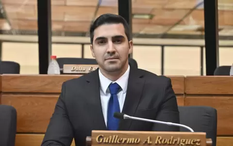 Diputado denuncia persecuci�n pol�tica por ser opositor