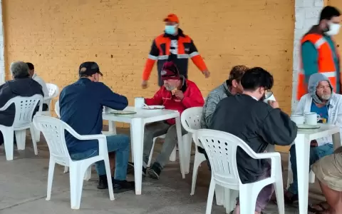 Esta fr�a madrugada, 14 personas ingresaron a los albergues de la SEN