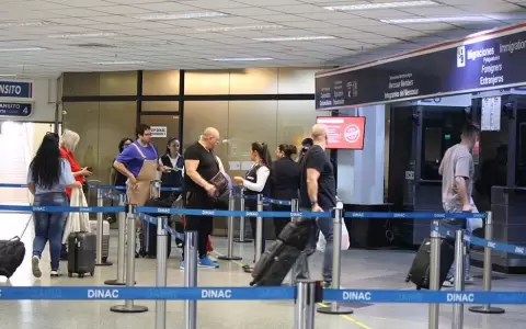 Migraciones anuncia cambios tecnol�gicos para agilizar ingresos al pa�s.