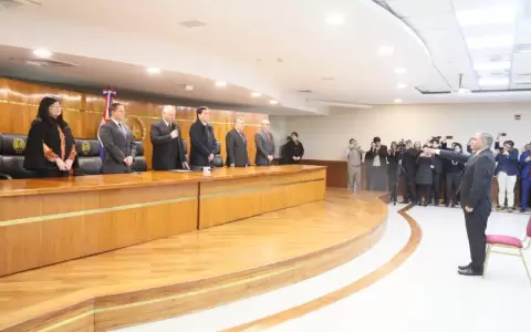 Jur� el nuevo defensor general y promete �estar al servicio de los m�s vulnerables�