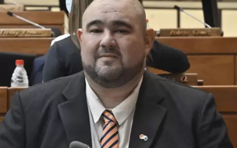 Diputado Jatar Fern�ndez pidi� comisionamiento de funcionario de la Senad a Diputados