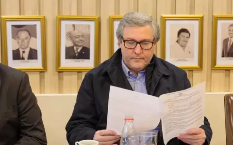 Senador no descarta presentar pedido de interpelaci�n al ministro de la Senad
