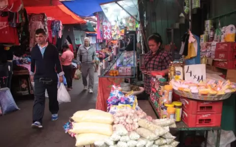 El populoso Mercado 4.
