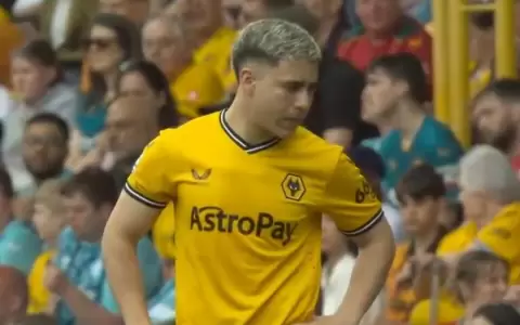 Enso Gonz�lez tuvo su ansiado debut en la Premier League