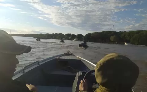 Gobernador de Argentina denuncia nuevo incidente con la Armada de Paraguay