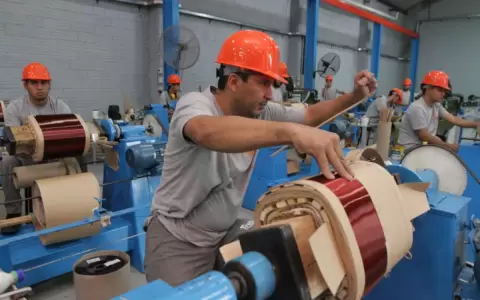 Financiamiento a la industria salta 22% en los bancos