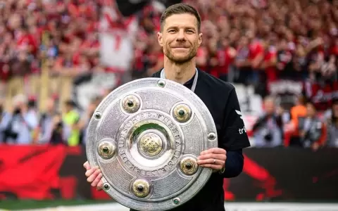 Bayern Leverkusen es el primer campe�n invicto de la Bundesliga