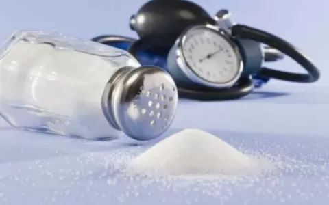 Disminuir el consumo de sal ayuda a prevenir enfermedades cardiovasculares